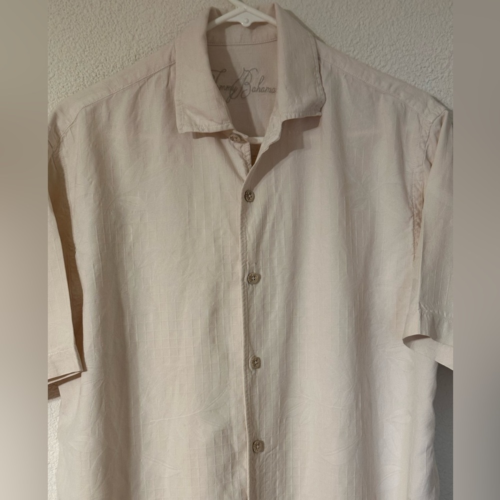 Tommy Bahama Men Camp Shirt Off White 100% Silk Foliage Pattern Size Medium - Picture 2 of 10